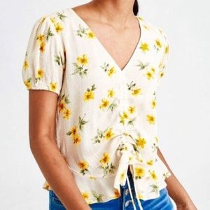 American Eagle Floral Cropped Blouse
